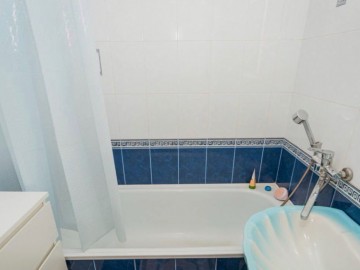 Apartament cu 2 camere, 58m², Botanica, Independenței photo