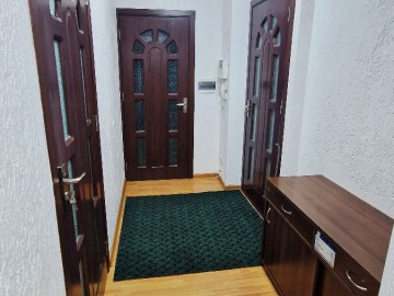 Apartament cu 2 camere, 50m², bd. Cuza Vodă photo