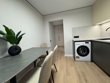 Apartament cu 2 camere, 55m², str.Bogdan Voevod photo