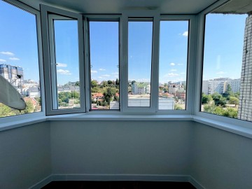 Apartament cu 2 camere, 53m², Petru zadnipru photo