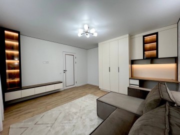 Apartament cu 2 camere, 53m², Petru zadnipru photo