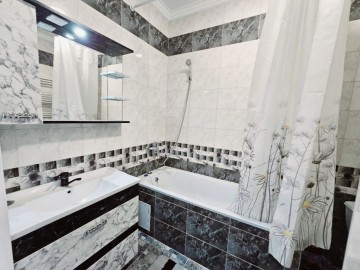 Chirie-Apartament cu 2 camere, 66m², Buiucani,Liviu Deleanu photo