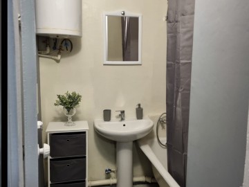 Chirie-Apartament cu 1 cameră, 40m², Ciocana,Ginta Latină photo