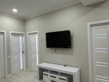 Chirie-Apartament cu 2 camere, 61m², Botanica,Grădina Botanică photo