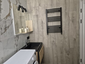 Chirie-Apartament cu 2 camere, 60m², Centru,Cornești 7341 photo