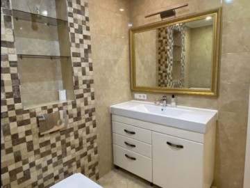 Chirie-Apartament cu 2 camere, 60m², Centru,Arheolog Ion Casian Suruceanu photo