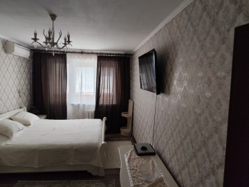 Сдается-3-х комнатная квартира, 76м², Ботаника,Dacia photo