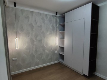 Se vinde-Apartament cu 2 camere, 57m², Rîșcani,Miron Costin photo