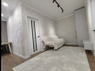 Se vinde-Apartament cu 2 camere, 57m², Rîșcani,Miron Costin photo