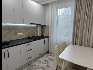Se vinde-Apartament cu 2 camere, 57m², Rîșcani,Miron Costin photo