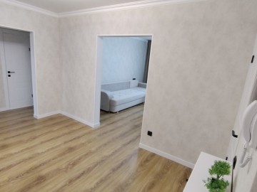 Se vinde-Apartament cu 3 camere, 80m², Botanica,Valea Crucii photo