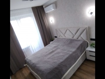 Se vinde-Apartament cu 3 camere, 80m², Botanica,Valea Crucii photo
