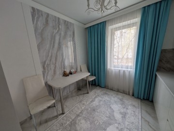 Chirie-Apartament cu 2 camere, 53m², Centru,Albișoara photo