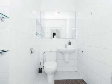 Chirie-Apartament cu 3 camere, 90m², Centru,Mitropolitul Petru Movilă photo