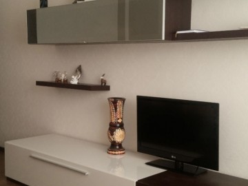 Chirie-Apartament cu 3 camere, 93m²,Buiucani, Alba-Iulia photo