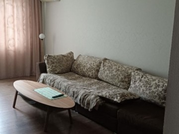 Chirie-Apartament cu 3 camere, 93m²,Buiucani, Alba-Iulia photo