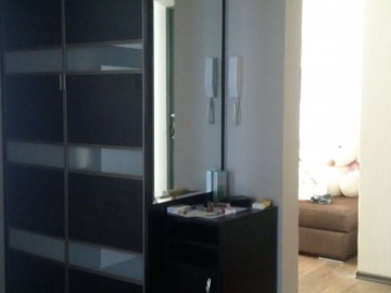 Chirie-Apartament cu 3 camere, 93m²,Buiucani, Alba-Iulia photo