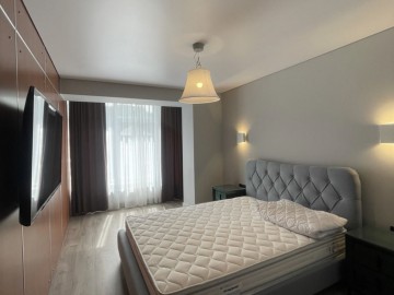 Chirie-Apartament cu 2 camere, 81m², Rîșcani,Zimbrului photo