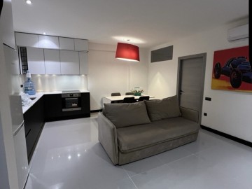 Chirie-Apartament cu 2 camere, 65m²,Rîșcani,Зимбрулуй photo