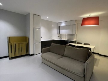 Chirie-Apartament cu 2 camere, 65m²,Rîșcani,Зимбрулуй photo