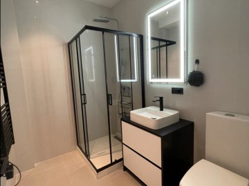 Chirie-Apartament cu 2 camere, 65m²,Rîșcani,Зимбрулуй photo