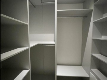 Chirie-Apartament cu 3 camere, 128m², Rîșcani,Zimbrului photo