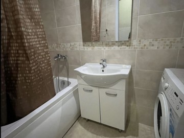 Se vinde-Apartament cu 1 cameră, 33m², Buiucani,Sucevița photo