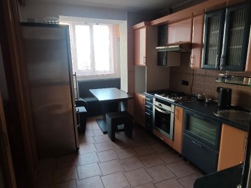 Chirie-3-х комнатная квартира, 89м²,Botanica. bd. Cuza Vodă photo