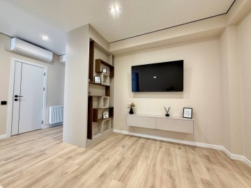 Apartament cu 2 camere, 70m², Burebista photo