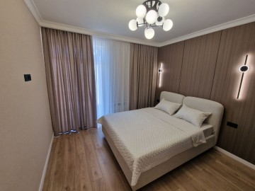 Apartament cu 3 camere, 113m², 1Mai photo