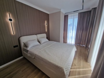 3-х комнатная квартира, 113м², 1Mai photo