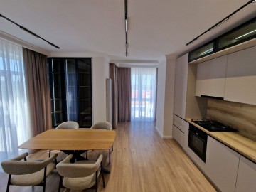 Apartament cu 3 camere, 113m², 1Mai photo
