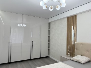 Apartament cu 2 camere, 70m², bd. Mircea cel Bătrân photo